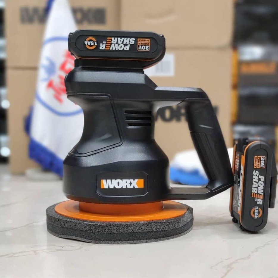 20 Worx WX858.9