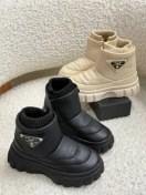 تصویر نیم بوت بچگانه پرادا مدل 3299 و 3296 با جنس چرم مصنوعی و ضد آب 