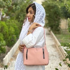 تصویر کیف دوشی بزگ لاریسا 