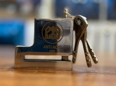 تصویر قفل دیسک موتور سیکلت سه قاف Kohan lock