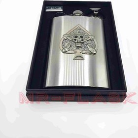 تصویر قمقمه جیبی مدل جمجمه 