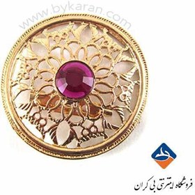 تصویر سنجاق سینه 