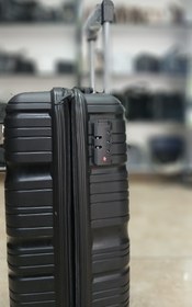 تصویر چمدان مسافرتی نشکنPP سایز کوچک همراه با کاور ۲۲۶ 
