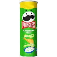 تصویر چیپس پرینگلز با طعم پیاز و خامه pringles