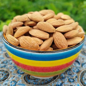 تصویر مغز بادام خام ۵۰۰ گرم 