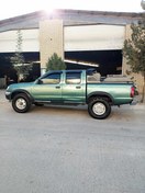 تصویر سوپرلید نیسان پیکاپ به همراه تاج و جای گالون 