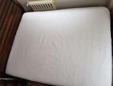 تصویر محافظ تشک خوشخواب مدل گلد دورکش ضد آب سایز ۱۶۰ و ۹۰ 