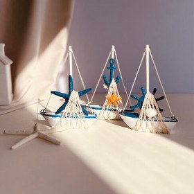 تصویر قایق چوبی دکوری 