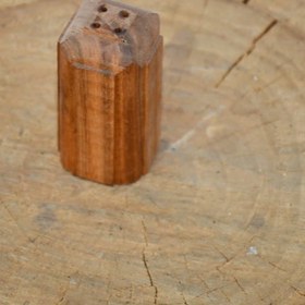 تصویر نمکدان چوبی 