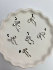 تصویر پاپیون نقره ای 