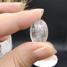 تصویر نگین در مویی طلایی ( کوارتز رتایل ) اصل معدنی کد 8660 