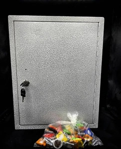 تصویر فروشگاه ابزار یراق لاک سنتر