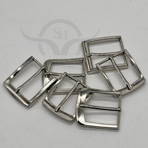 تصویر فروشگاه چرم شیخ الاسلامی