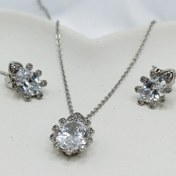 تصویر نیم ست زنانه و دخترانه نقره با نگین درخشان طرح گل 222 