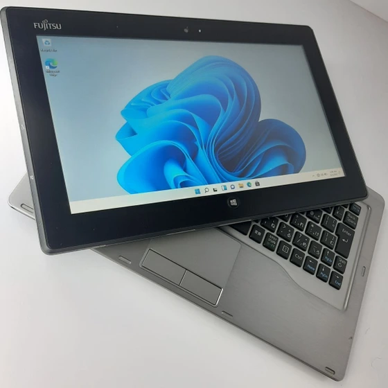 良品】Fujitsu STYLISTIC Q702/F[Core i5(3427U)1.8Ghz/RAM:4G/SSD