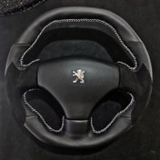 تصویر فرمان اسپرت استاندارد وارداتی مناسب پژو 205،206،207،208 و رانا با دوخت زنجیری طراحی ایتالیا، تولید ترکیه 