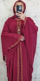 تصویر مانتو مجلسی ارزان قیمت در تهران، طرح ورساچه قرمز، دو لایه جنس زیره آستر کشی رویه حریر کار شده همراه با شال، کار شده قد کار ۱۴۰ تا سایز ۵۴ ا Abaya Abaya