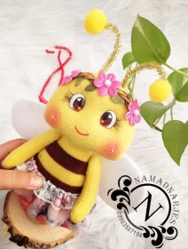 تصویر عروسک زنبور عسل 