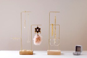 تصویر استند میله ای نهال 