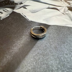 تصویر پرسینگ گوش حلقه ای 