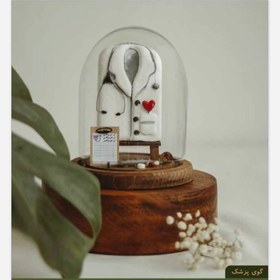 تصویر گوی شیشه ای پزشک 