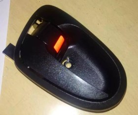 تصویر دستگیره داخلی چپ AMG تیبا 2 