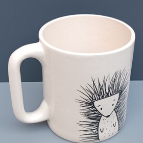 تصویر ماگ طرح جوجه تیغی مدل استوانه ای بلند