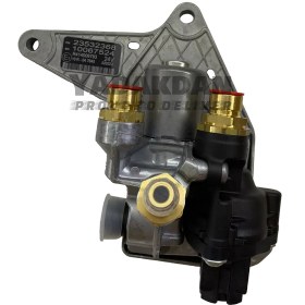 تصویر ریتاردر رنو و ولوو 