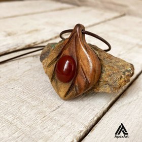 تصویر گردنبند چوبی طرح ثمین 