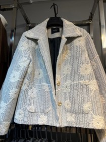 تصویر کت پارچه گل بربرجسته 