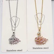 تصویر گردنبند قو سواروسکی رنگ نقره ای 