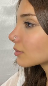 تصویر پرسینگ فیک بینی 