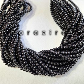 تصویر مروارید مشکی سنگی در سه سایز - ۵ 