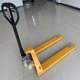 تصویر جک پالت ظرفیت ۲/۵ تن عرض ۵۵ Pallet jack, capacity 2.5 tons, width 55 cm.