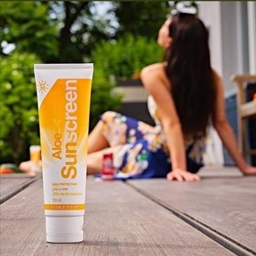 تصویر کرم ضد آفتاب  فوراور  آلوئه ورا  فوراور  آلوئه ورا Forever aloe sunscreen all skin SPF30 cream 118 ml