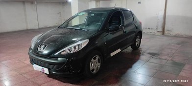 تصویر پژو 207 مدل 1404 ا دنده ای سقف شیشه ای - TU5P دنده ای سقف شیشه ای - TU5P