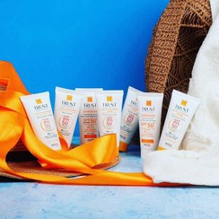 تصویر کرم ضد آفتاب رنگی و کنترل چربی بژ طبیعی (پوست مختلط تا چرب ا sunscreen trust sunscreen trust