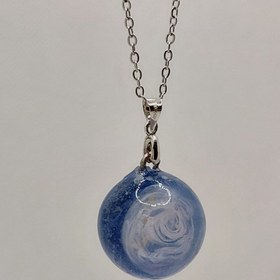 تصویر گردنبد رزینی طرح گوی 