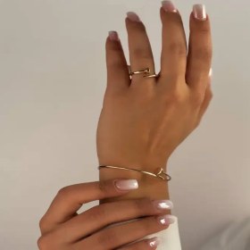 تصویر بنگل میخ کارتیه 