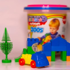 تصویر لگو سطلی خانه سازی 2005 Lego house building bucket