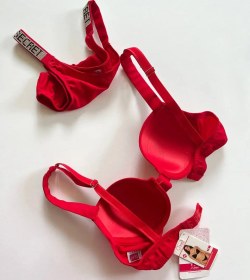 تصویر ست نگینی EMA 