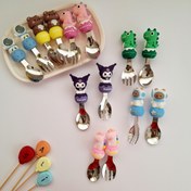 تصویر ست قاشق و چنگال فانتزی کودک طرح یونیکورن و دایناسور 