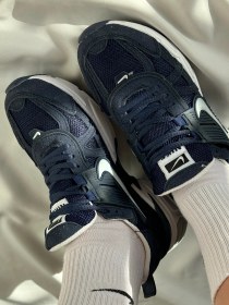 تصویر کتونی v2k 