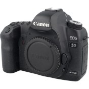 تصویر دوربین دیجیتال کانن مدل EOS 5D Mark II بدنه کار کرده 