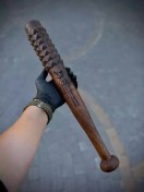 تصویر چوب بیسبال ۴۵ سانتی متری چوب گردو 