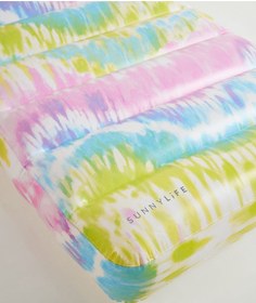 تصویر صندلی راحتی لیلو با طرح رنگین کمان سوربت برند sunny life Lilo Lounger Tie Dye Sorbet