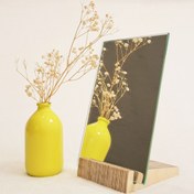 تصویر پایه چوبی با آینه 