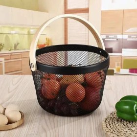 تصویر سبد فلزی گرد دسته چوب Round metal basket with wooden handle