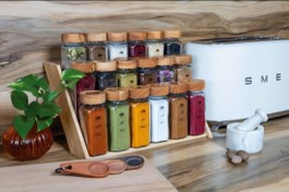 تصویر ست ادویه مکارتی ۱۸عددی با استند لیما 