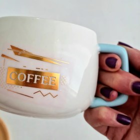تصویر ماگ coffee دسته آبی 